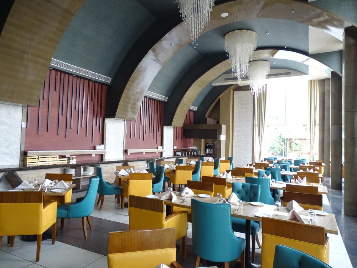 The Grand Arc Hotel & Convention Centre Shahjahanpur 外观 照片