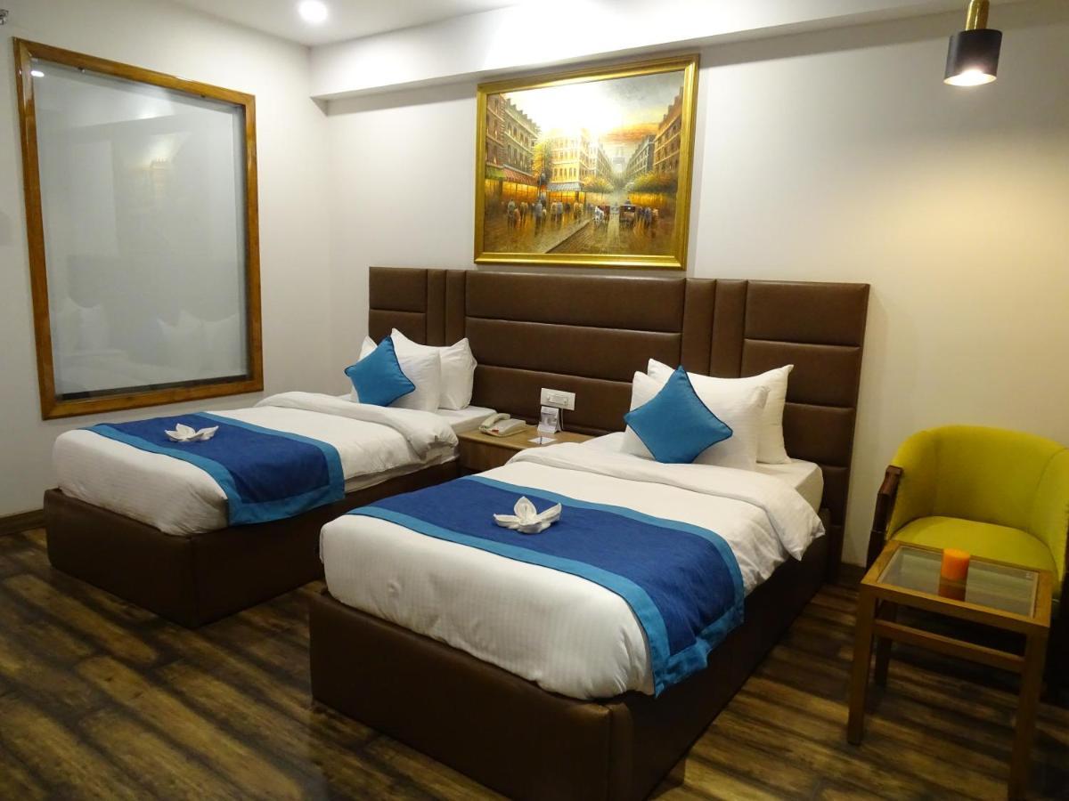The Grand Arc Hotel & Convention Centre Shahjahanpur 外观 照片