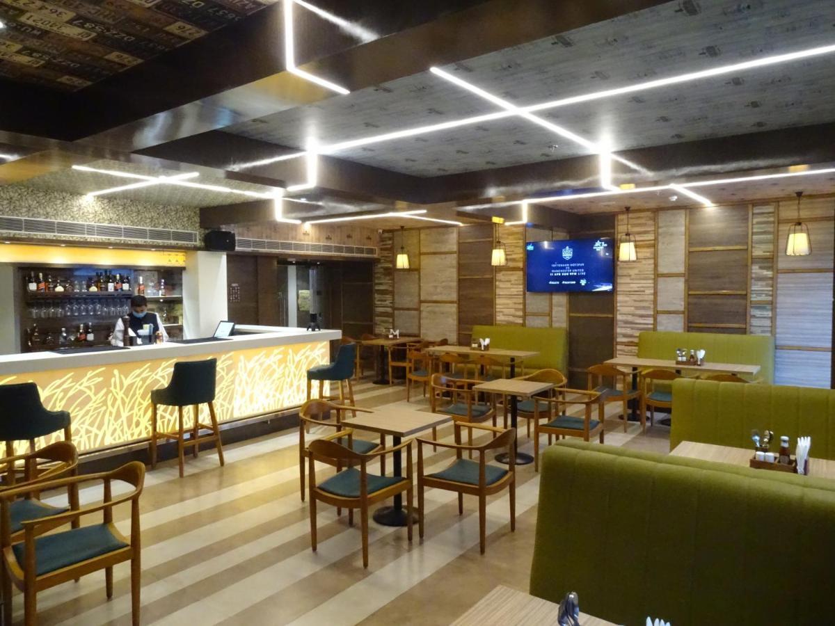 The Grand Arc Hotel & Convention Centre Shahjahanpur 外观 照片